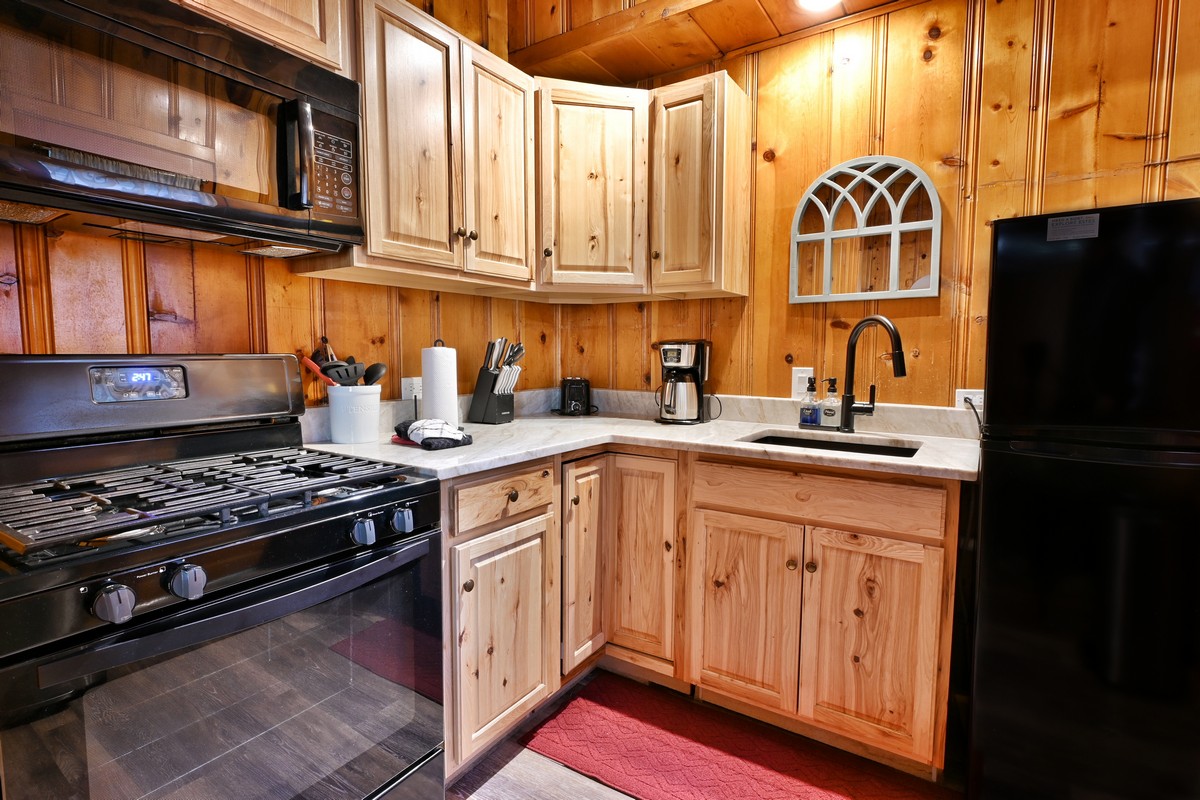 Fox Cabin Kitchen